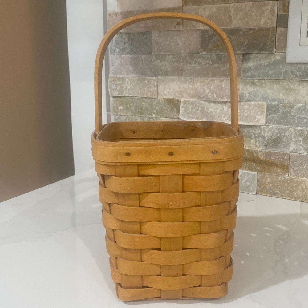 Vintage Longaberger basket